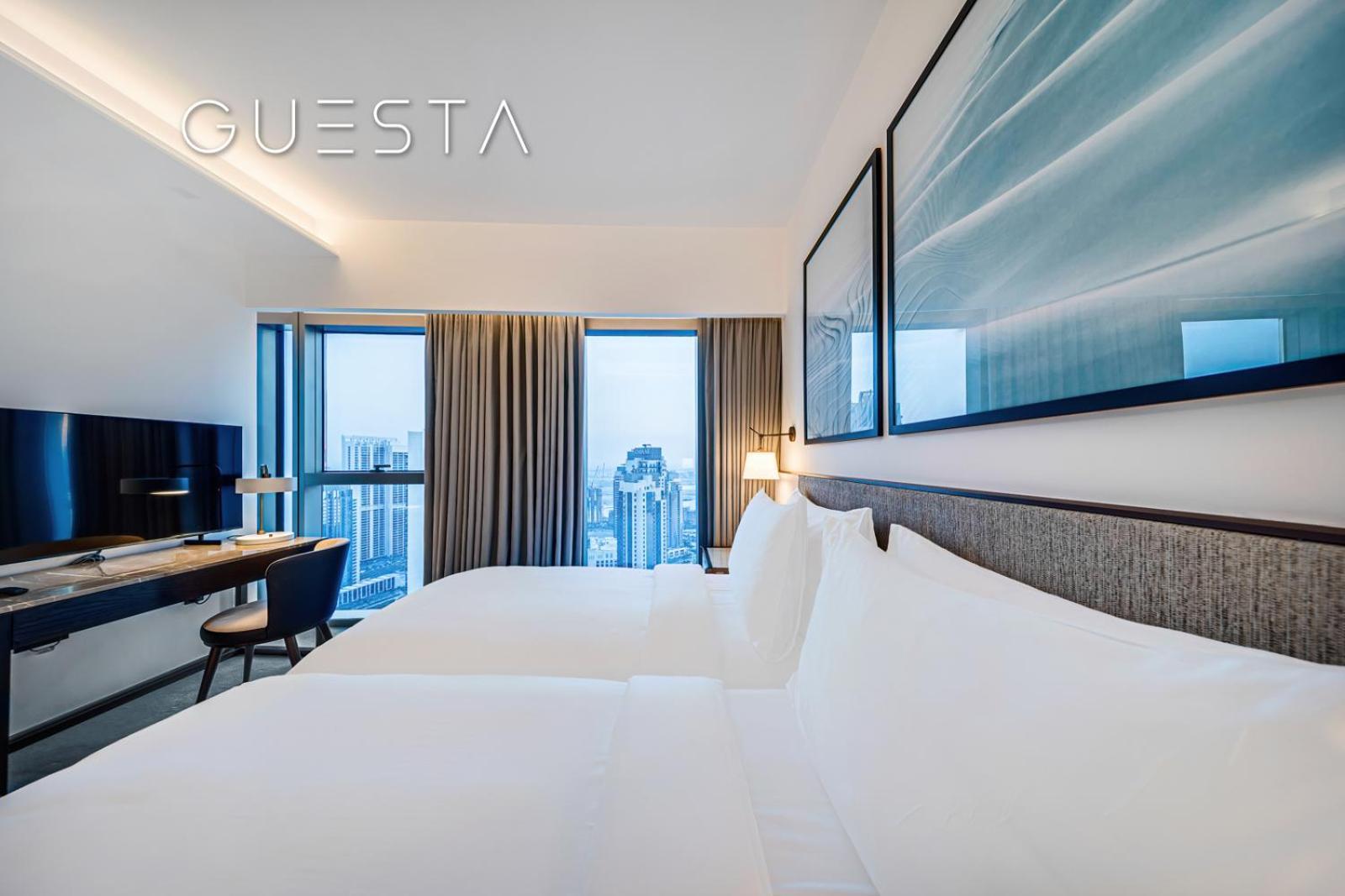 Apartment At Address Harbour Point, Creek Harbour